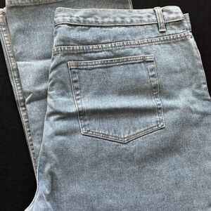 Women's Classic 5 pocket Blue Jeans  Straight leg; size 22 Tall